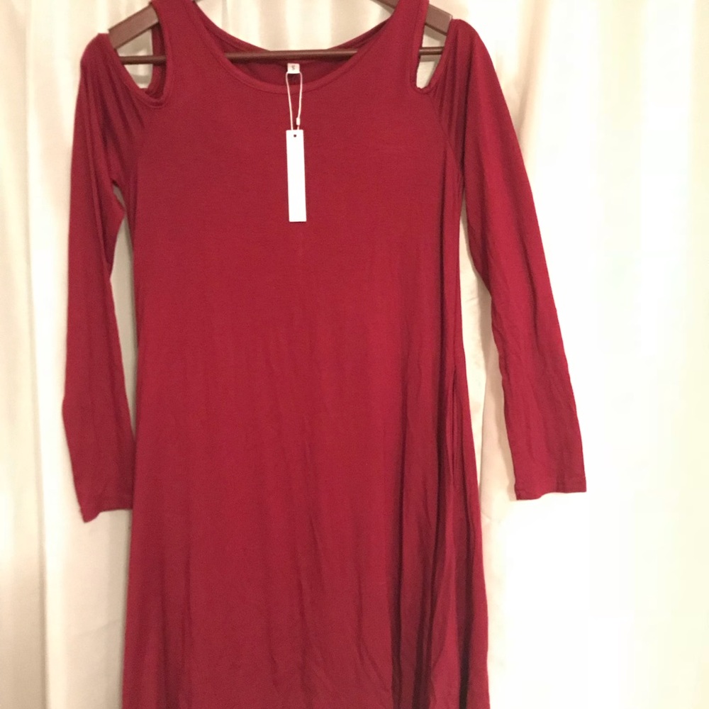 Reds cold shoulder dress